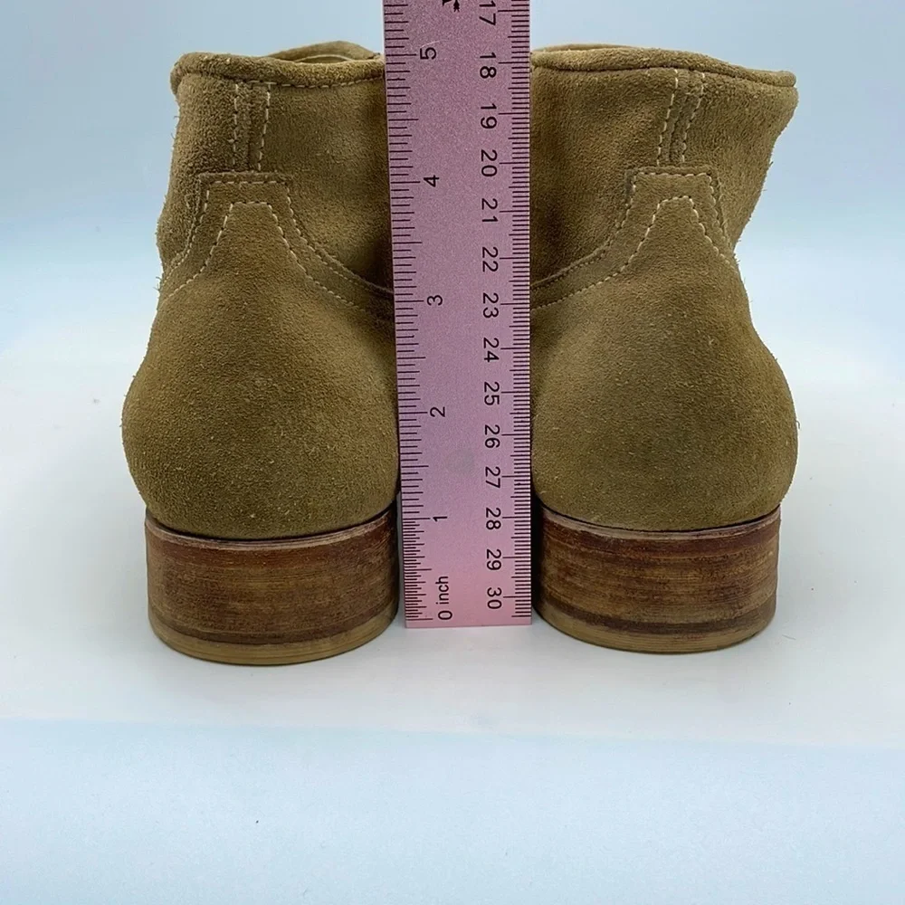 hinge. Western Boots